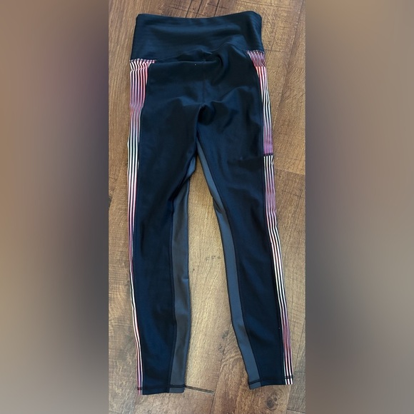 Under Armour Women No Slip Waistband 7/8 Ankle compression legging XS extra smal - Picture 8 of 9